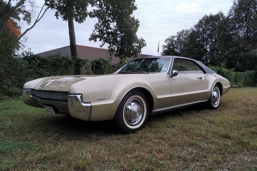 1967 Oldsmobile Toronado Bucket Seats Rochester New Hampshire