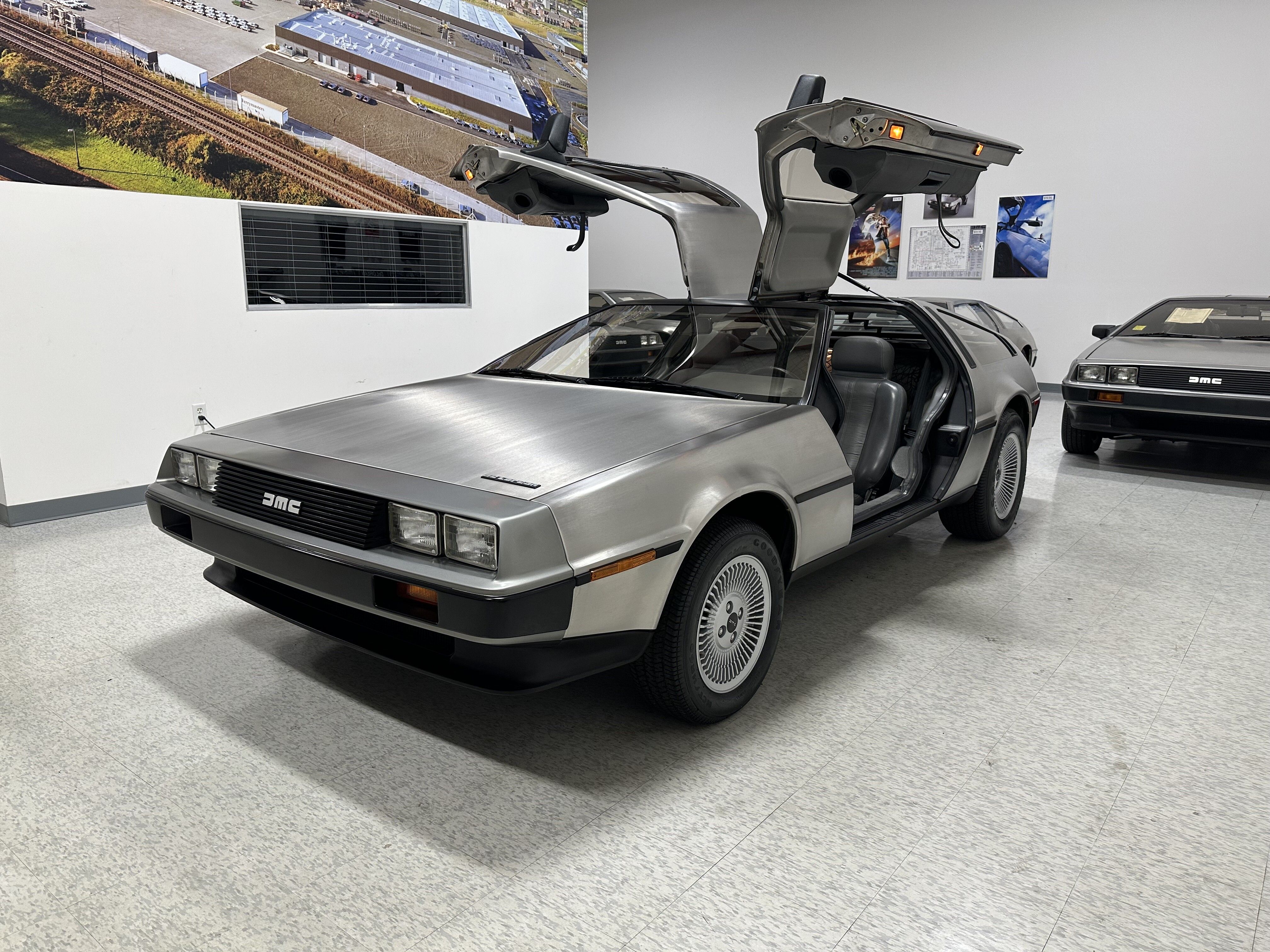1982 DeLorean DMC-12