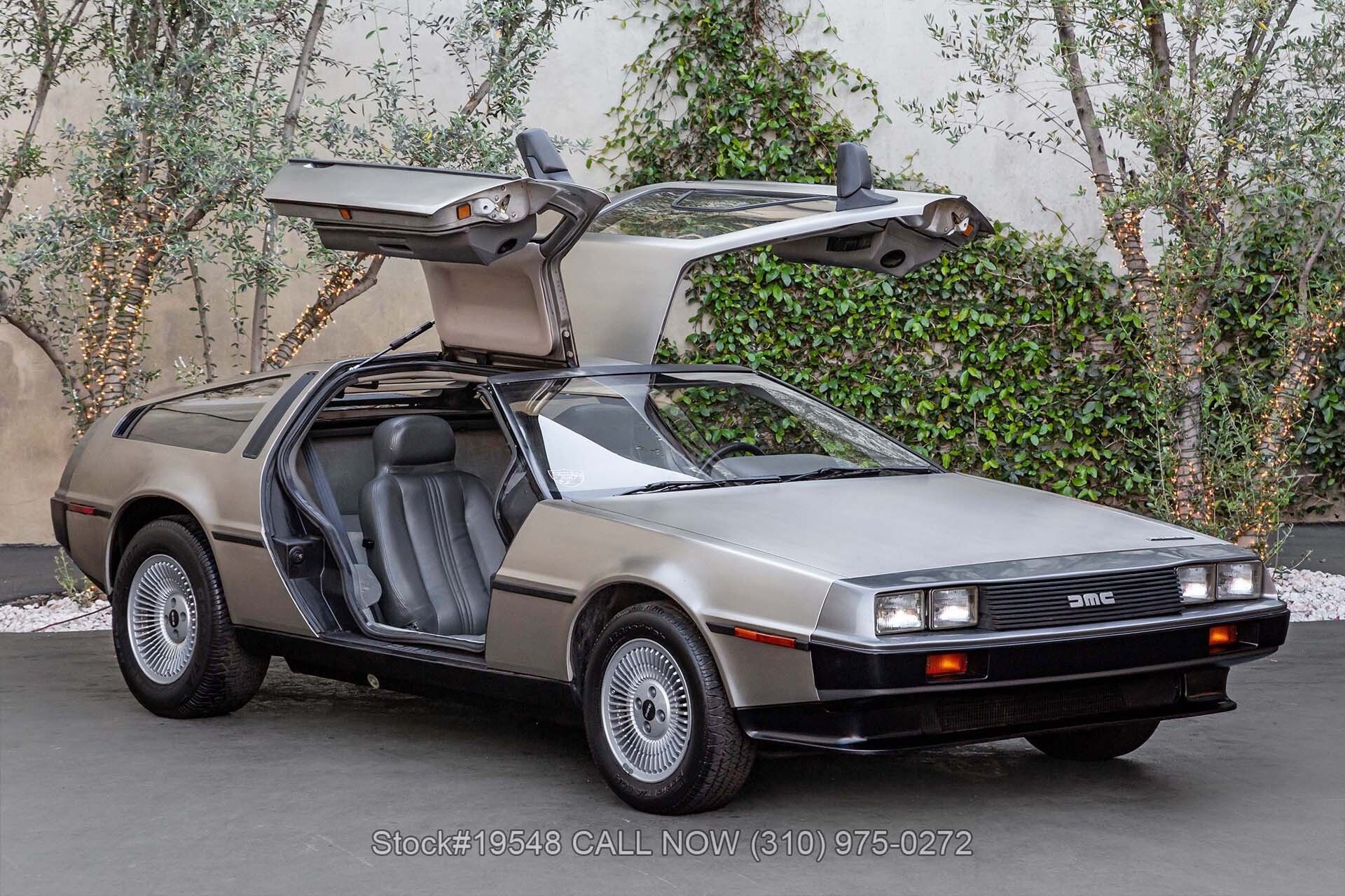 1983 DeLorean DMC-12