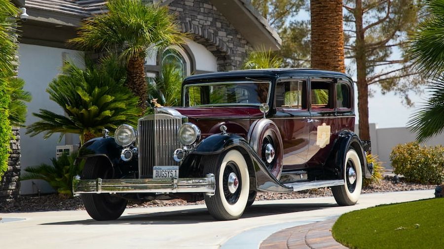 1933-packard-twelve-sedan-limousine-2617332-hemmings